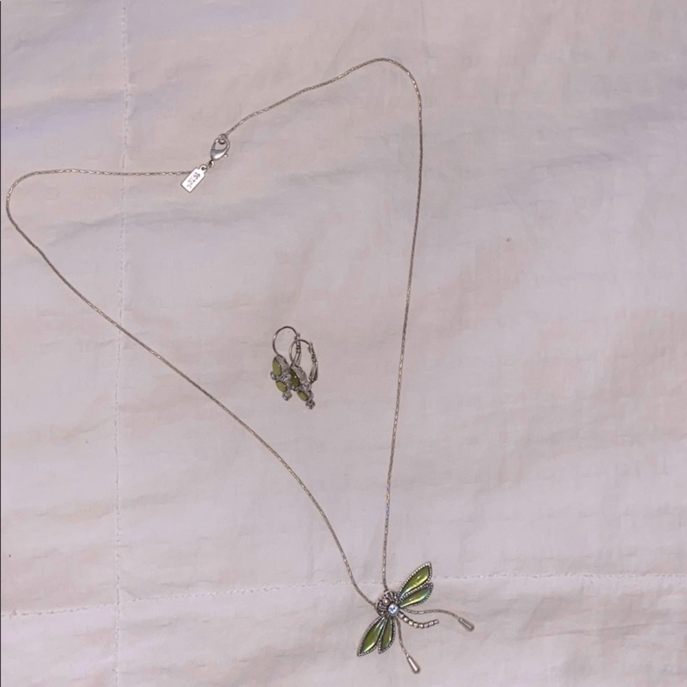 Dragonfly necklace and earrings set